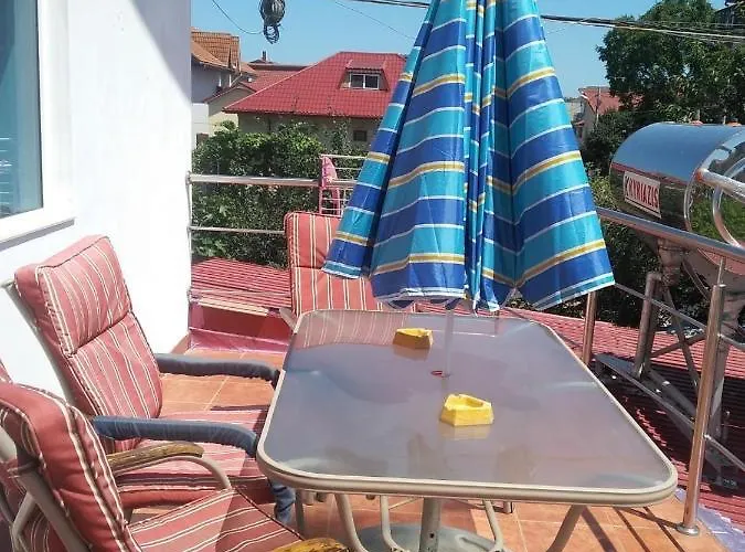 ゲストハウス Casa Carlo エフォリエ・ノルド