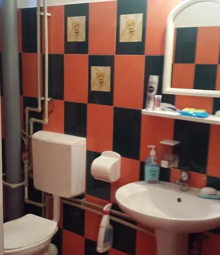 ゲストハウス Casa Carlo エフォリエ・ノルド